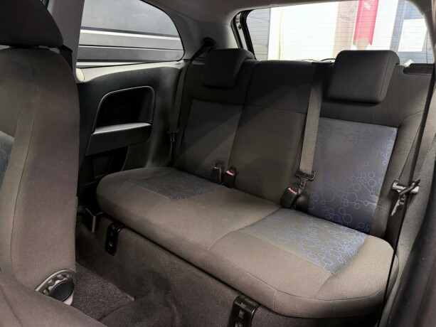 ford-fiesta-diesel-2006-big-16