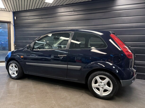 ford-fiesta-diesel-2006-big-4