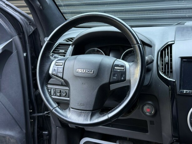 isuzu-d-max-diesel-2019-big-15