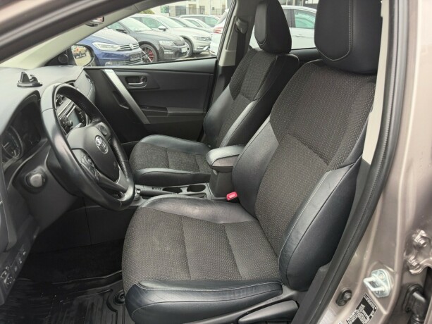 toyota-auris-bensin-2015-big-13