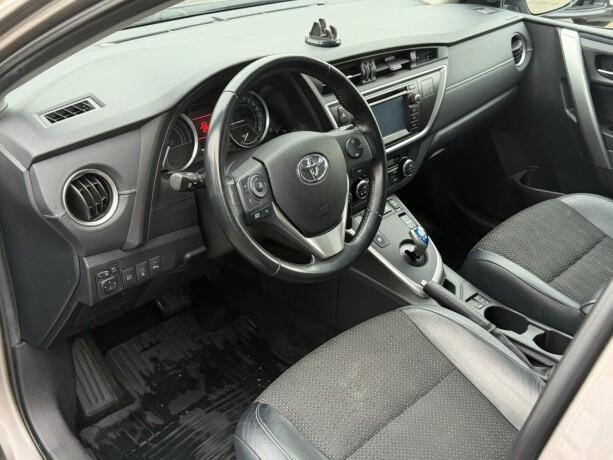 toyota-auris-bensin-2015-big-5