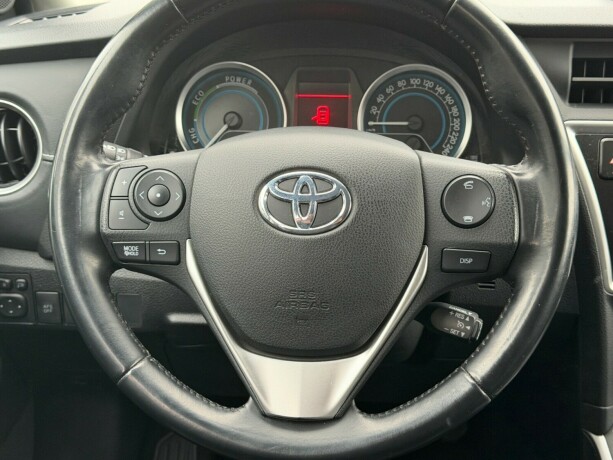 toyota-auris-bensin-2015-big-7