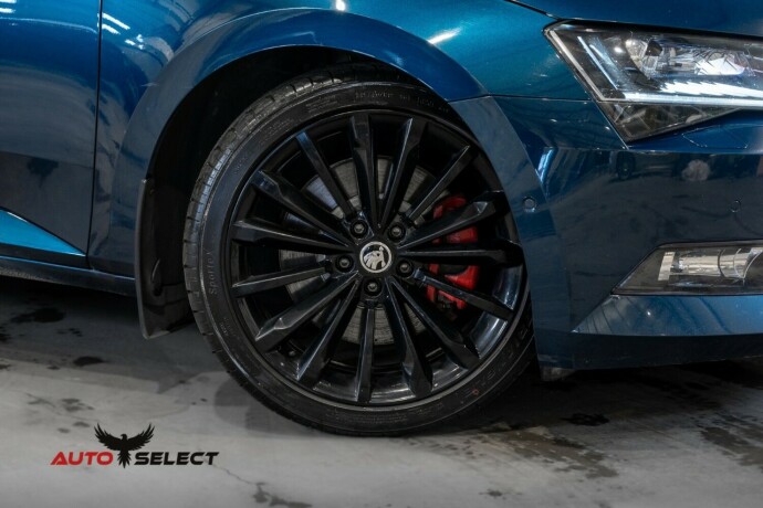 skoda-superb-bensin-2018-big-2