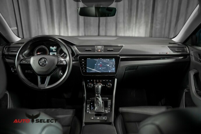 skoda-superb-bensin-2018-big-36