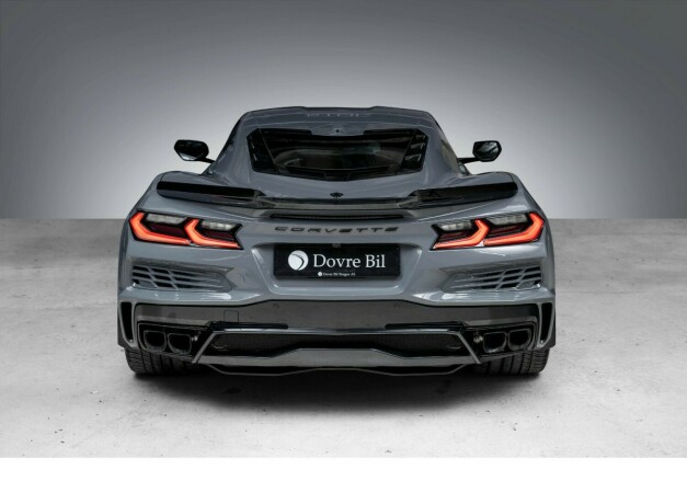 chevrolet-corvette-elektrisitetbensin-2024-big-16