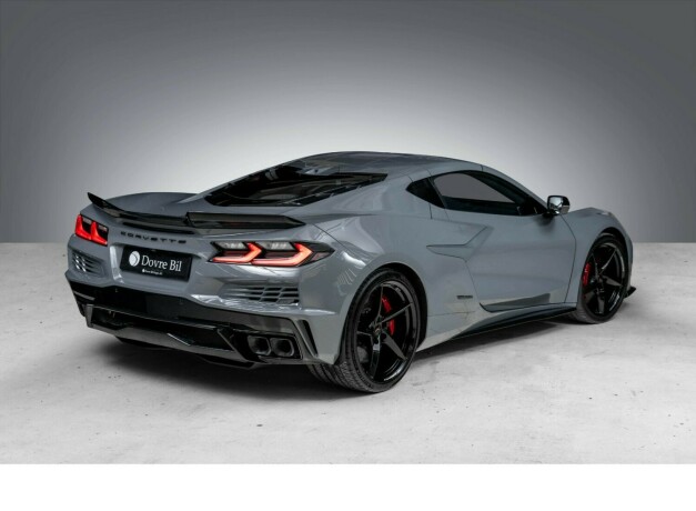 chevrolet-corvette-elektrisitetbensin-2024-big-21