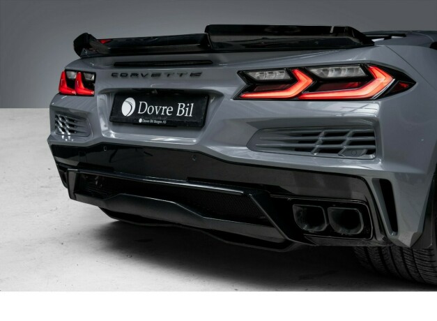 chevrolet-corvette-elektrisitetbensin-2024-big-23
