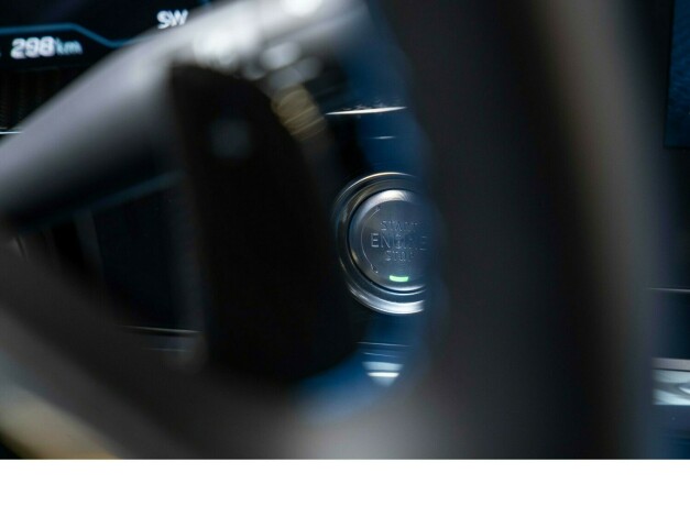 chevrolet-corvette-elektrisitetbensin-2024-big-35