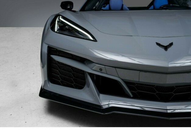 chevrolet-corvette-elektrisitetbensin-2024-big-12