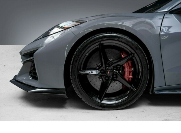 chevrolet-corvette-elektrisitetbensin-2024-big-7