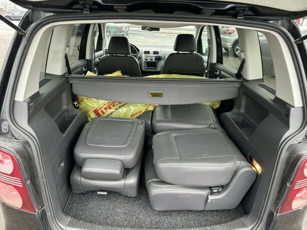 volkswagen-touran-diesel-2010-big-8