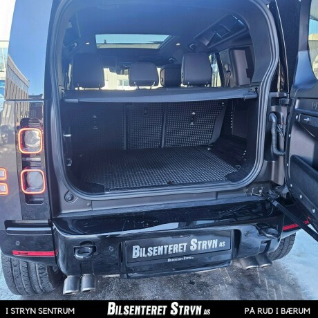 land-rover-defender-bensin-2023-big-16