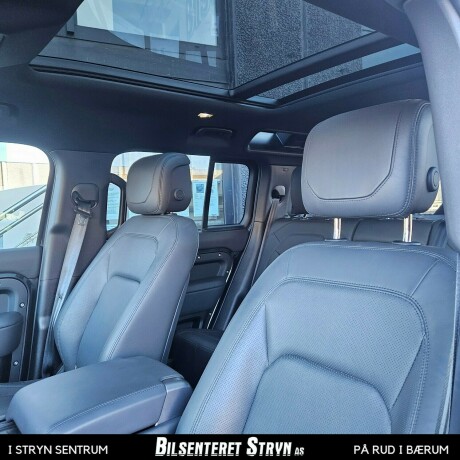 land-rover-defender-bensin-2023-big-7