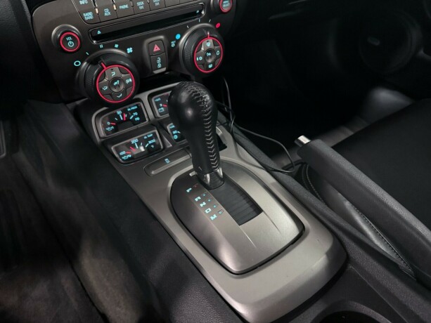 chevrolet-camaro-bensin-2010-big-18