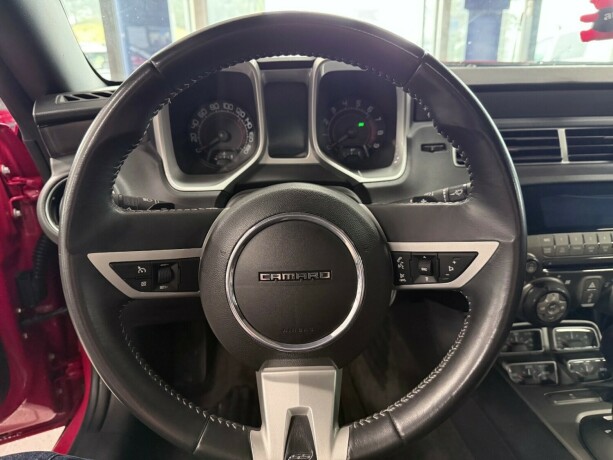 chevrolet-camaro-bensin-2010-big-16