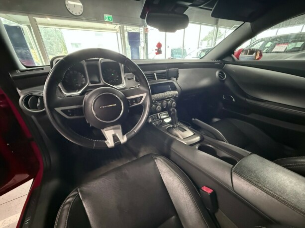 chevrolet-camaro-bensin-2010-big-14