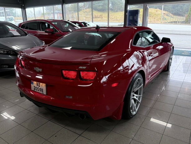 chevrolet-camaro-bensin-2010-big-7