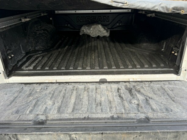 nissan-navara-diesel-2021-big-14