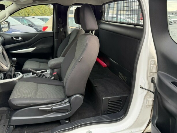 nissan-navara-diesel-2021-big-8