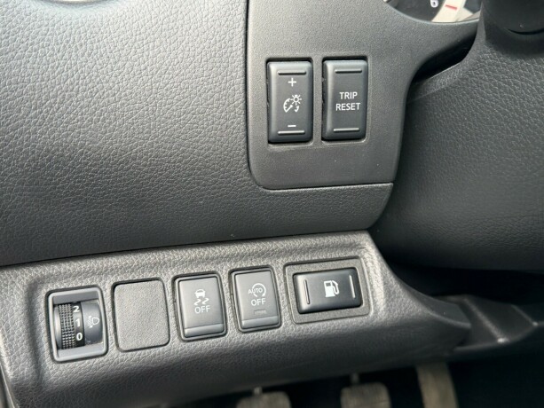 nissan-navara-diesel-2021-big-14