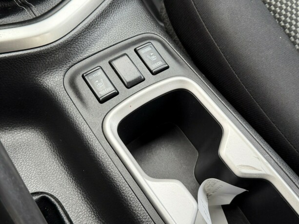 nissan-navara-diesel-2021-big-13