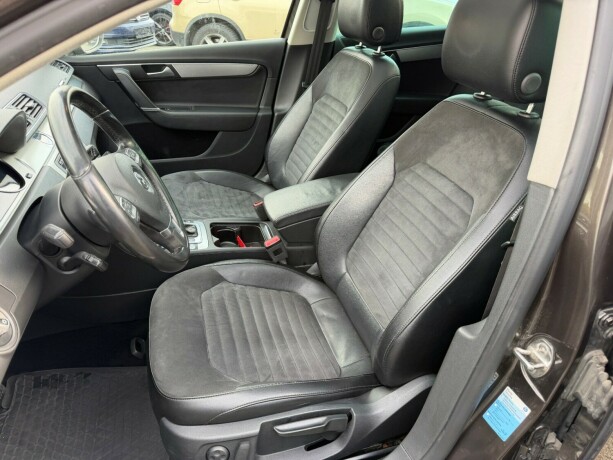 volkswagen-passat-diesel-2013-big-14