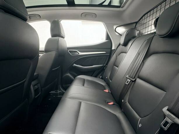 mg-zs-ev-elektrisitet-2021-big-25