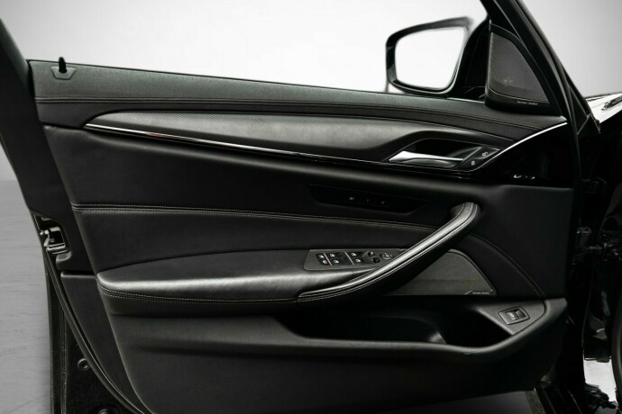 bmw-m5-bensin-2019-big-20