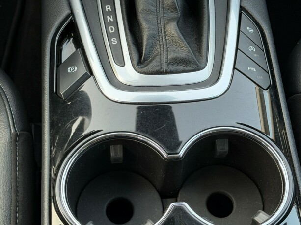 ford-s-max-diesel-2017-big-11