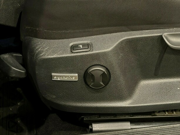 volkswagen-golf-bensin-2016-big-8