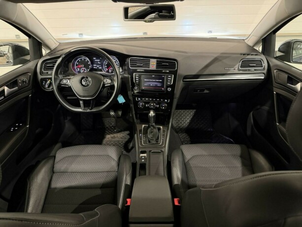 volkswagen-golf-bensin-2016-big-14