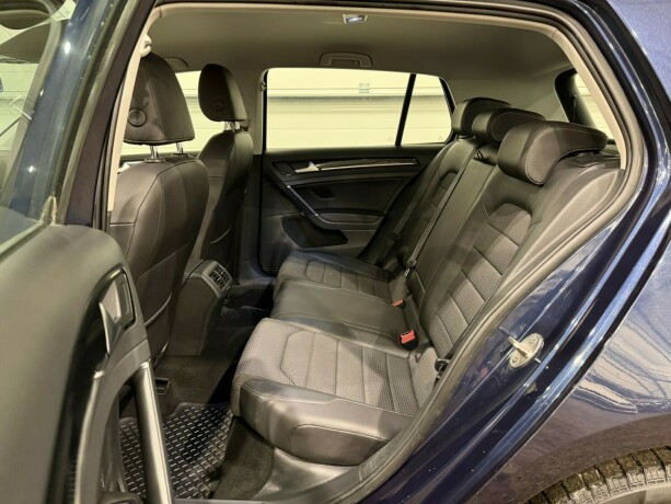 volkswagen-golf-bensin-2016-big-10