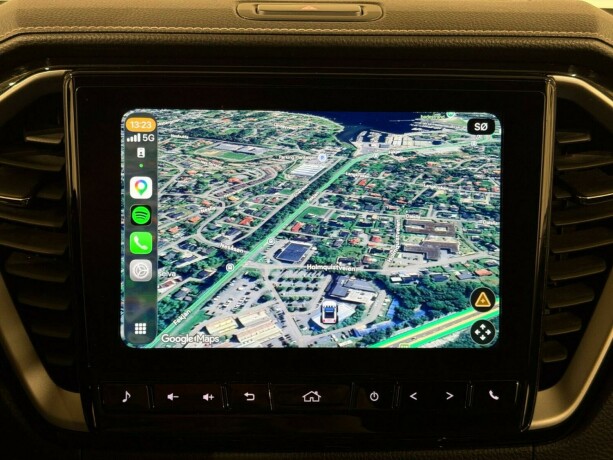 isuzu-d-max-diesel-2023-big-15