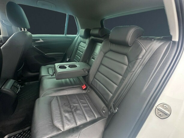 volkswagen-golf-elektrisitet-2020-big-12