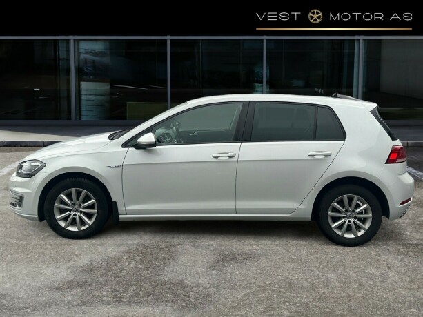 volkswagen-golf-elektrisitet-2020-big-3