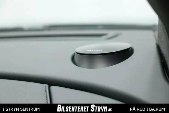 aston-martin-db9-bensin-2015-big-17