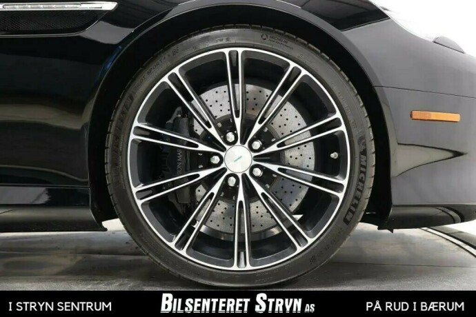 aston-martin-db9-bensin-2015-big-23