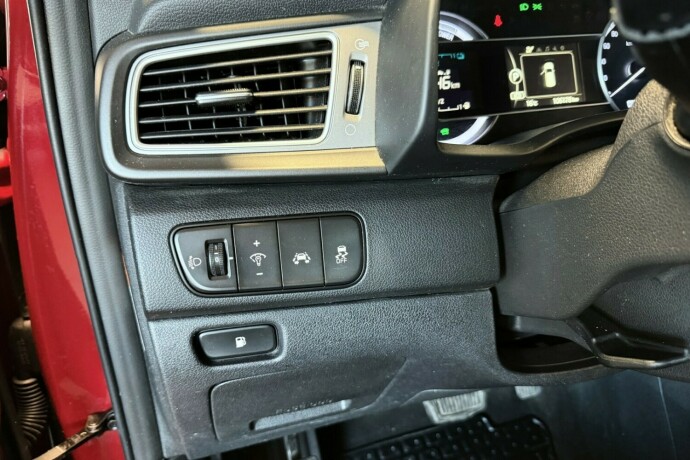 kia-niro-elektrisitetbensin-2017-big-13