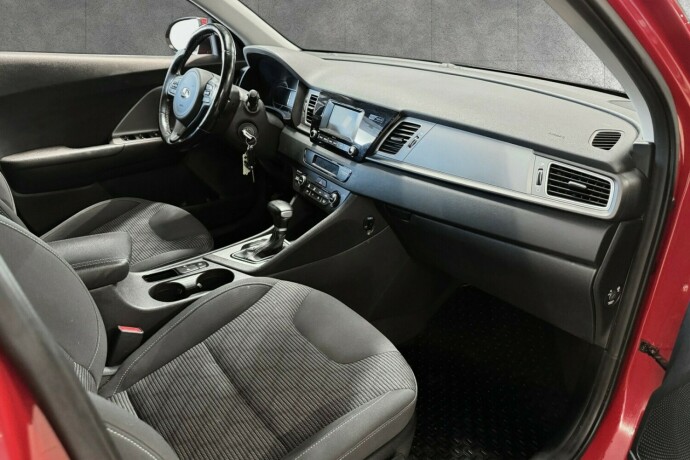 kia-niro-elektrisitetbensin-2017-big-21