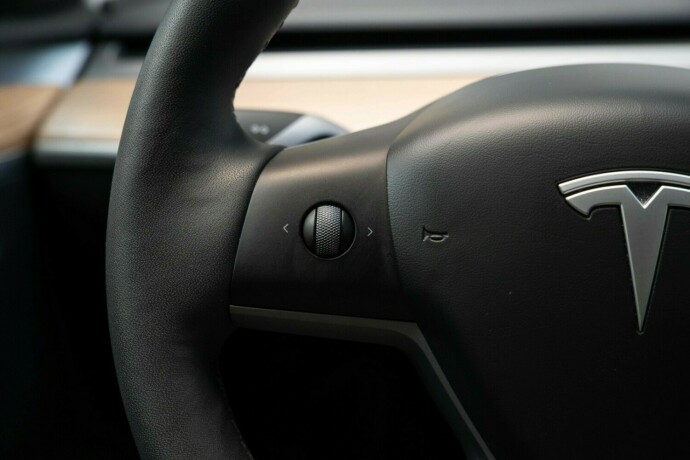 tesla-model-y-elektrisitet-2023-big-12