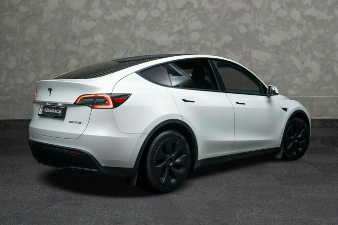 tesla-model-y-elektrisitet-2023-big-6