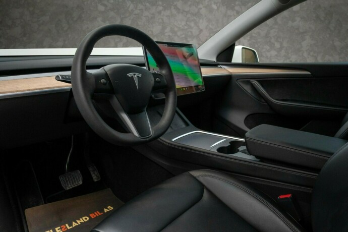 tesla-model-y-elektrisitet-2023-big-24