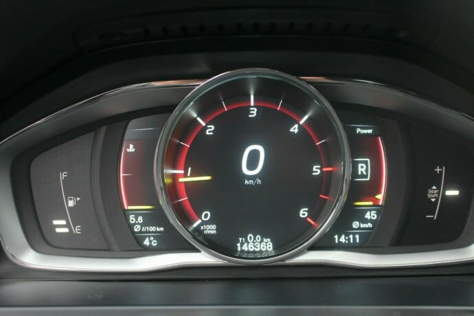 volvo-v60-diesel-2015-big-6