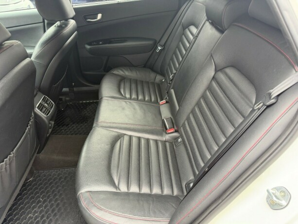 kia-optima-diesel-2017-big-15