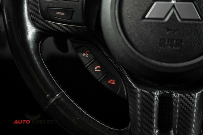 mitsubishi-lancer-bensin-2010-big-25