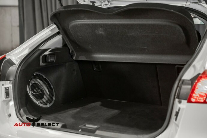 mitsubishi-lancer-bensin-2010-big-10