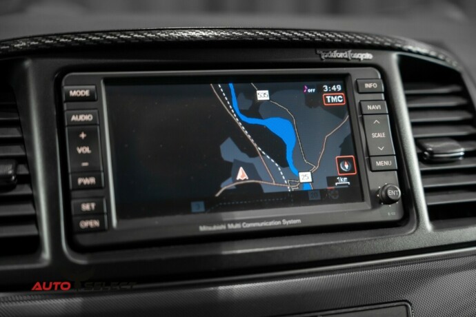 mitsubishi-lancer-bensin-2010-big-37