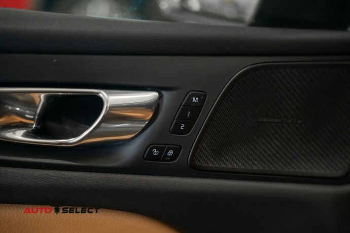 volvo-v60-cross-country-diesel-2020-big-27