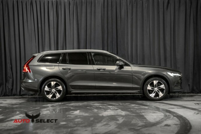 volvo-v60-cross-country-diesel-2020-big-17