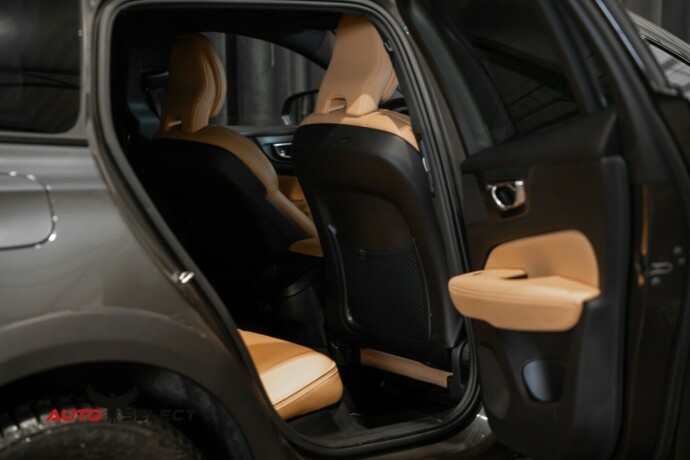 volvo-v60-cross-country-diesel-2020-big-18